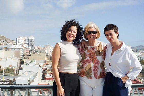 Cecilia Domínguez y las actrices Ylenia Quintero y Mabel Quintero